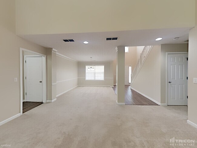 Building Photo - 23 Windcrest Dr