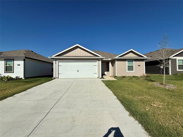 Building Photo - 240 Boxwood Dr