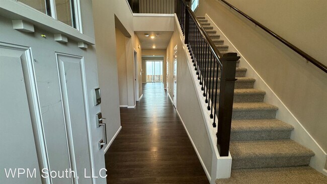 Building Photo - 5 br, 3 bath House - 23919 229th Pl SE