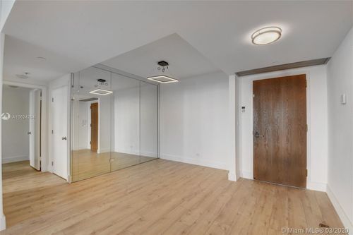 Foto del edificio - 20191 E Country Club Dr