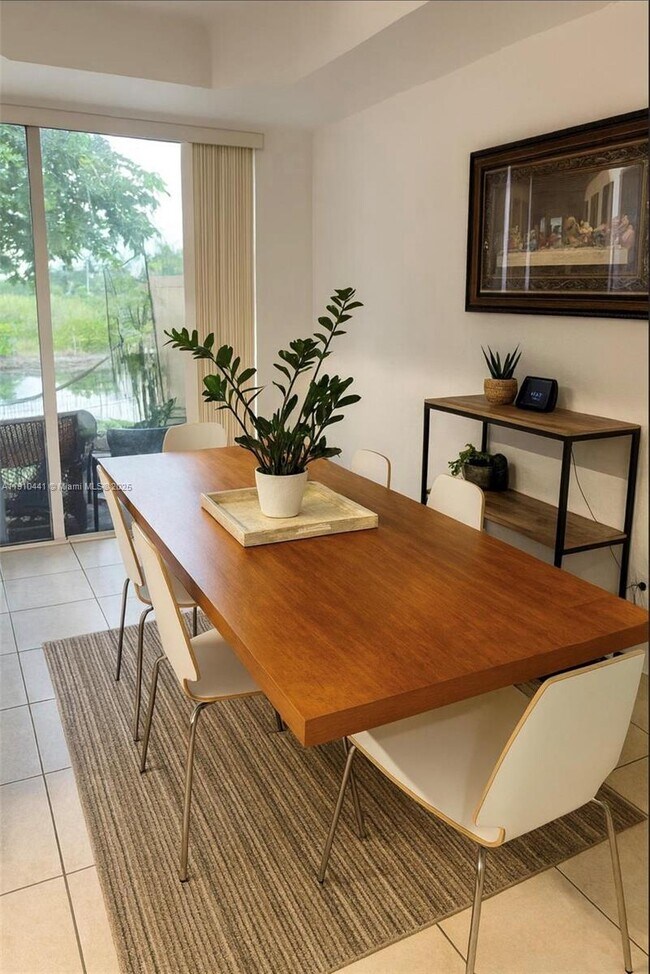 Foto del edificio - 1002 SW 144th Ave