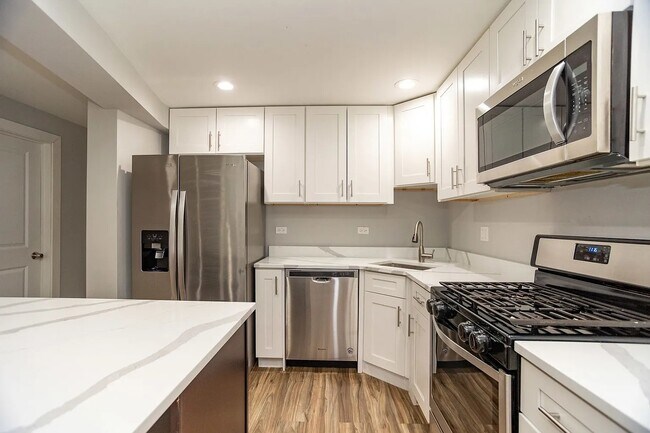 Foto del edificio - 4906 N Rockwell St