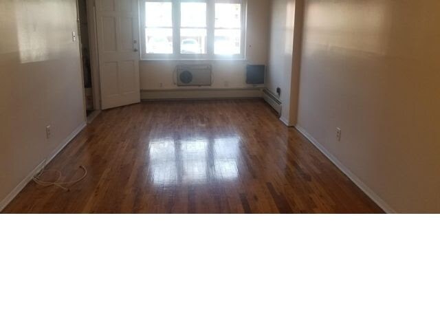 Primary Photo - 1460 E 88th St