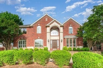 Building Photo - 8217 Sutherland Ln