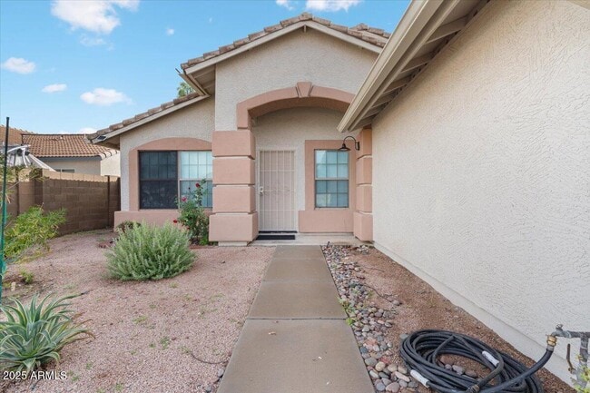 Building Photo - 21233 N 30th Ave