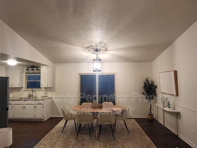 Building Photo - 3992 Joshua Ln