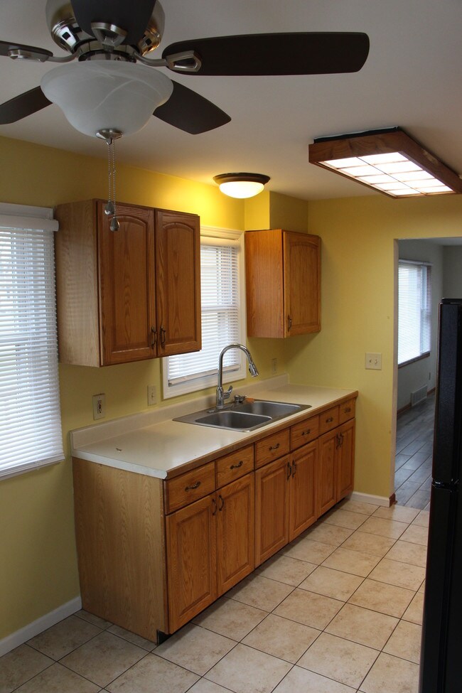 Foto del edificio - 124 Winston Dr