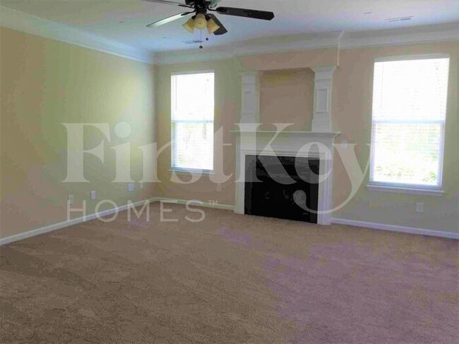 Building Photo - 8019 Bushy Creek Dr