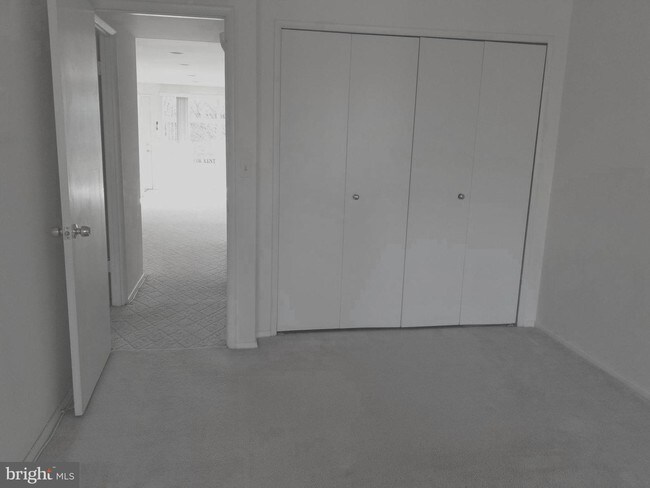 Foto del edificio - 7541 Spring Lake Dr