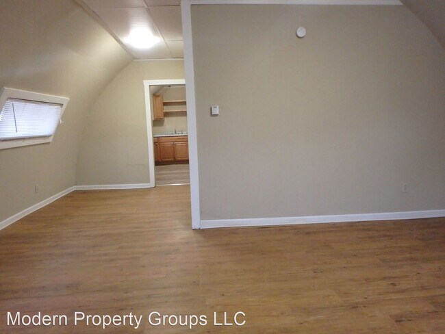 Building Photo - 1405 W Worley St