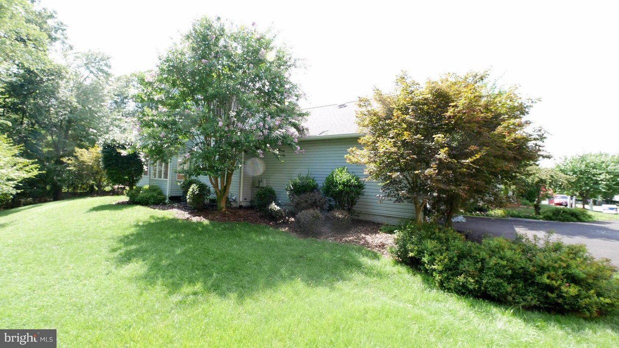 Primary Photo - 12903 Wheatland Rd
