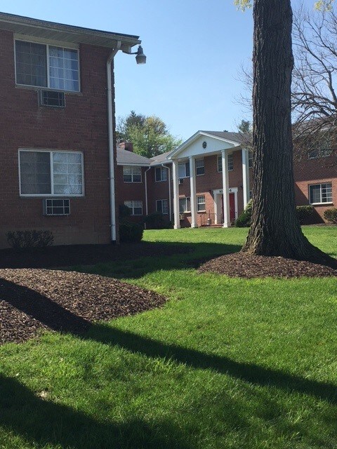 Foto del edificio - Woodhill Fletcher Apartments