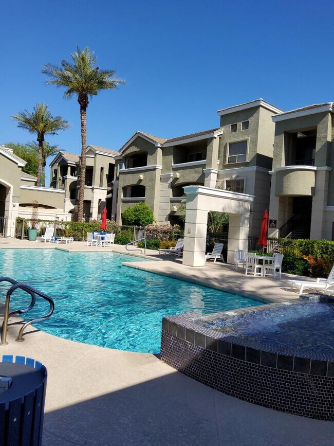 Foto del edificio - 5303 N 7th St