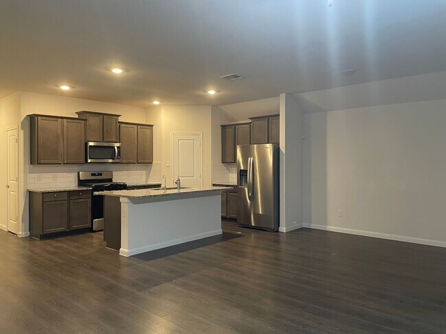 Foto del edificio - Charming 4-Bedroom Home in Princeton, Texas