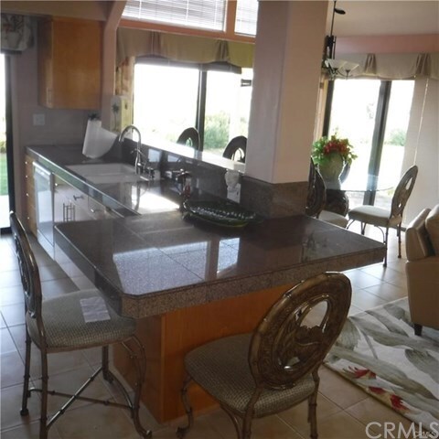 Building Photo - 170 Avenida Baja