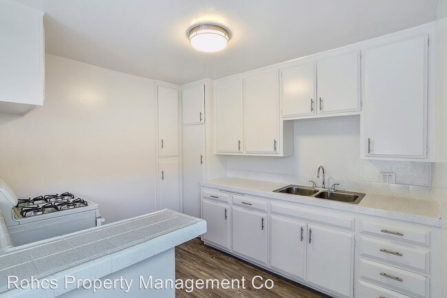 Foto del edificio - 1238 W 87th St