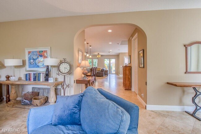 Foto del edificio - 3 br, 3 bath House - 218 N Palmway