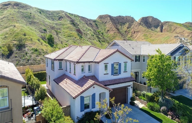 Building Photo - COMING SOON! Beautiful 4-Bedroom Home with Solar and EV Charger in West Hills, Valencia!
