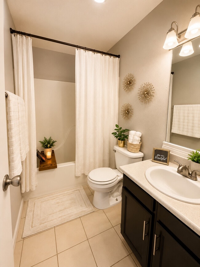 Building Photo - Villas Laredo Cantera