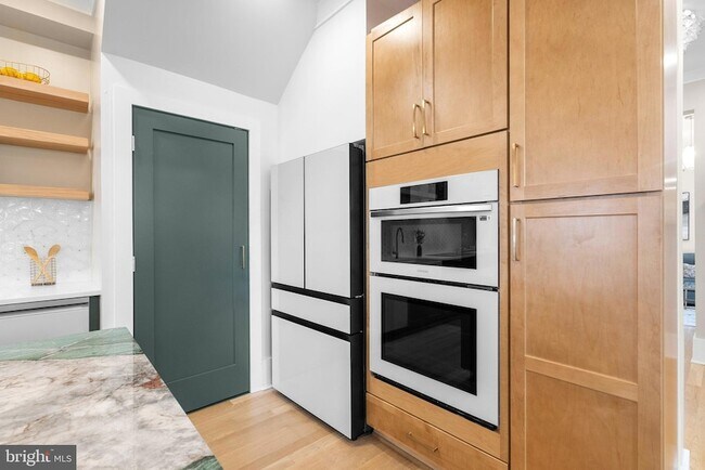 Foto del edificio - 1616 Kilbourne Pl NW