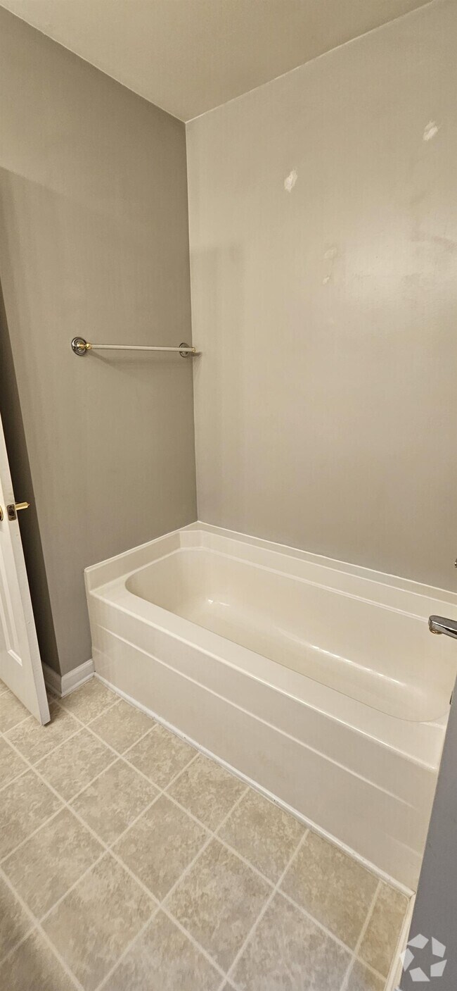 The Links at International Club Apartments under 2,500 Murrells