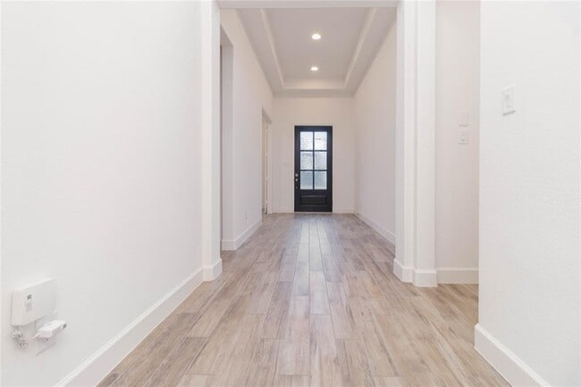 Building Photo - 27126 Spearbract Hollow Trl