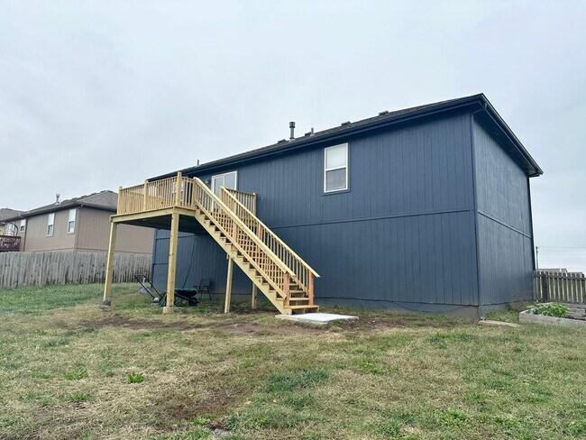 Foto del edificio - 3 Bed | 2.5 Bath | 2 Car Split Level Home in Belton