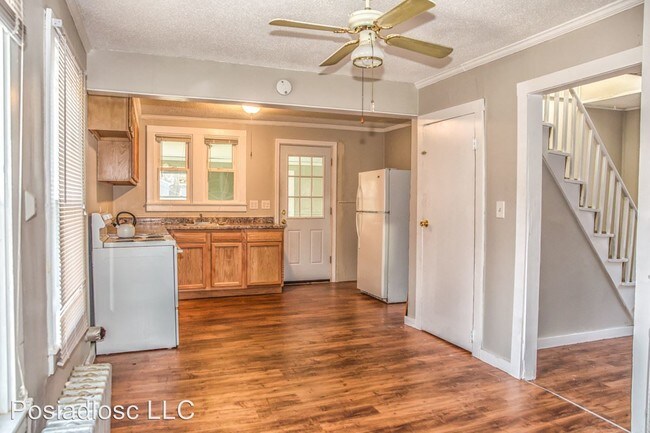 Foto del edificio - 2 br, 1 bath House - 209 Adams St