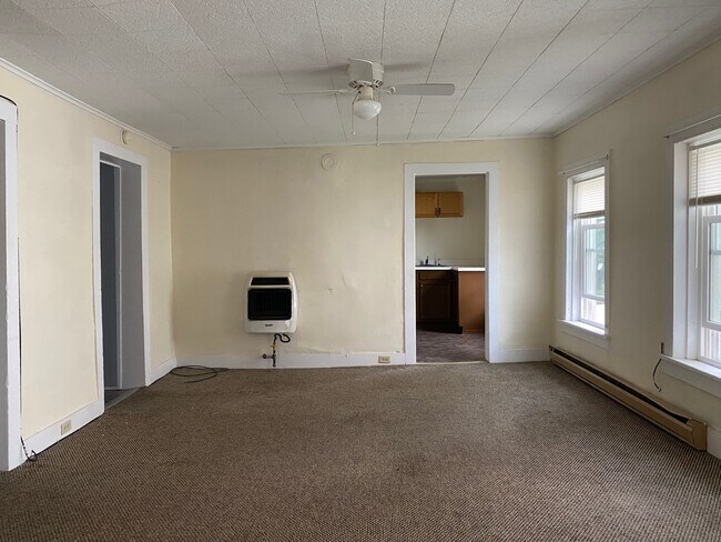 Building Photo - 306 Glebe St