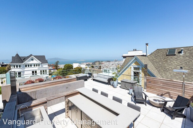 Building Photo - 3 br, 3.5 bath House - 2725 Pacific Avenue