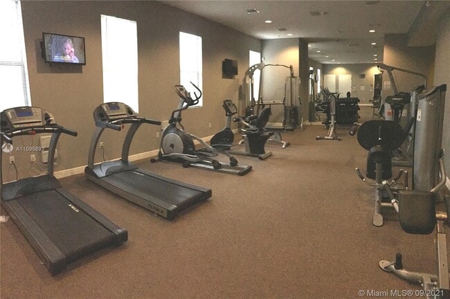 Foto del edificio - 990 NW 99th Ct