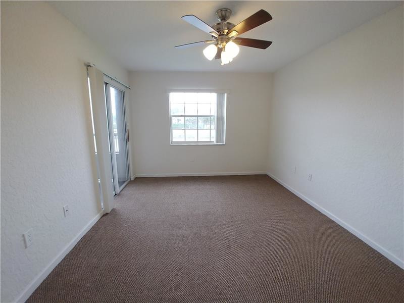 Primary Photo - 2851 N Oakland Forest Dr