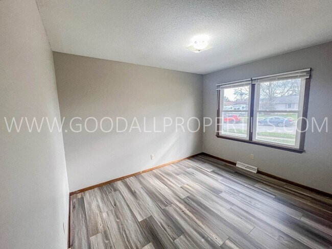 Foto del edificio - Cozy 2 bedroom duplex in Ankeny