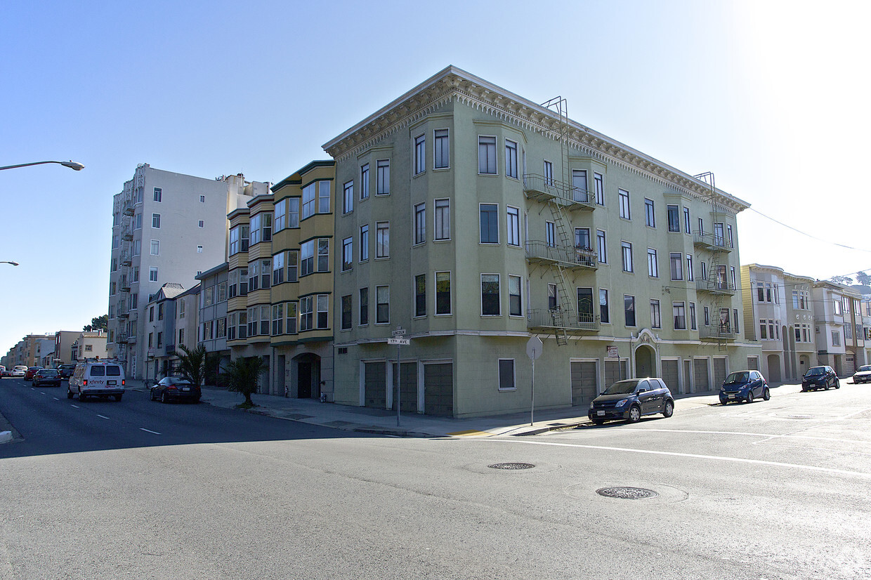 Primary Photo - 1200 17th Ave