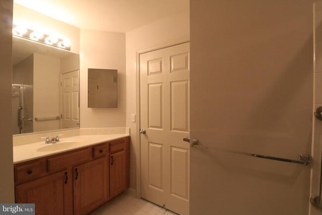 Building Photo - 12000 Amber Ridge Cir