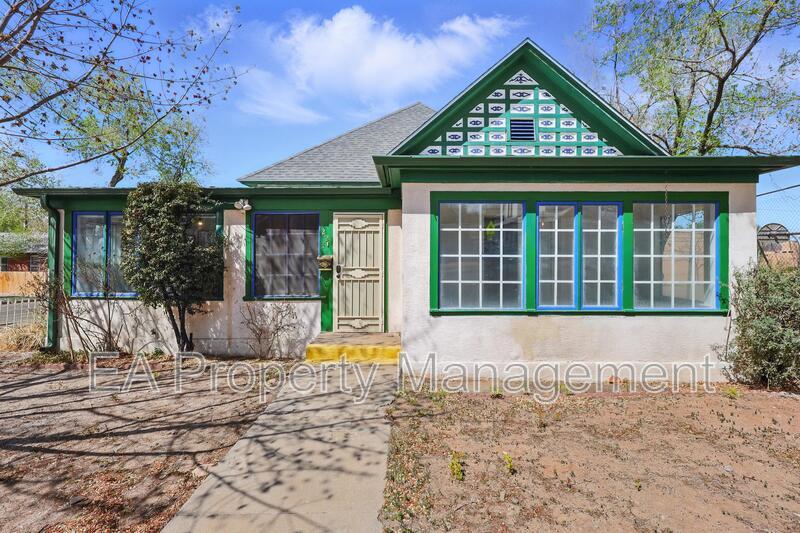 Primary Photo - 223 Edith Blvd SE