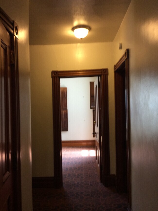 Foto del edificio - 354 W 9th St