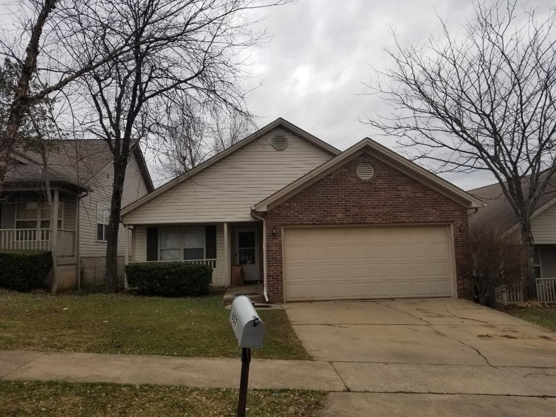 657 Hugging Bear Ln, Lexington, KY 40509 House for Rent in Lexington