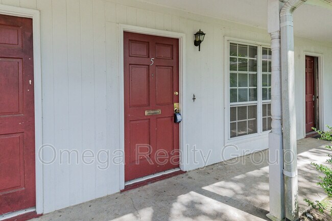 Building Photo - 1807 Gamble Ave