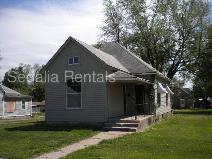 Primary Photo - Pet friendly 3 bedroom