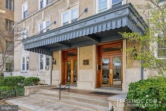 Building Photo - 1901 Columbia Rd NW