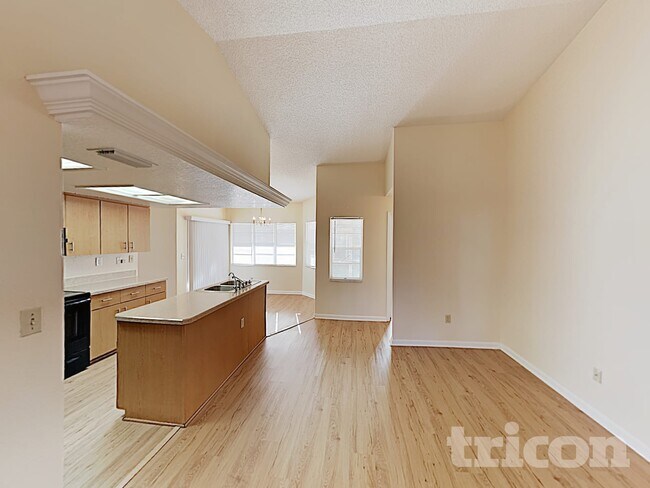 Foto del edificio - 5225 Harbinger Rd