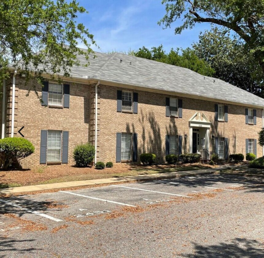 Primary Photo - 2451 Price St