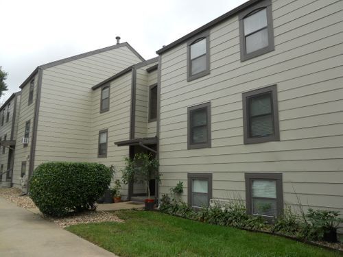 Primary Photo - 1405 Westbrooke St