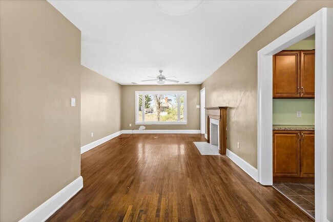 Foto del edificio - 1718 Clifton Rd