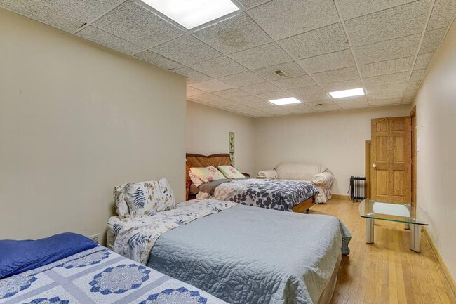 Foto del edificio - 7 Creekside Ln