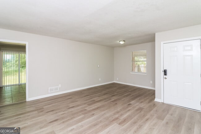 Foto del edificio - 3974 Wedgewood Ln