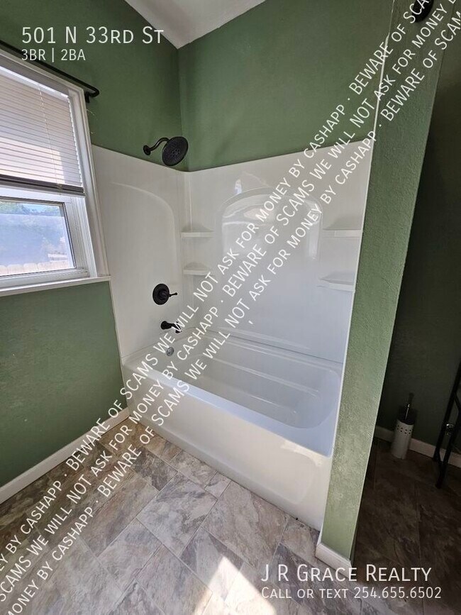Foto del edificio - 501 N 33rd St