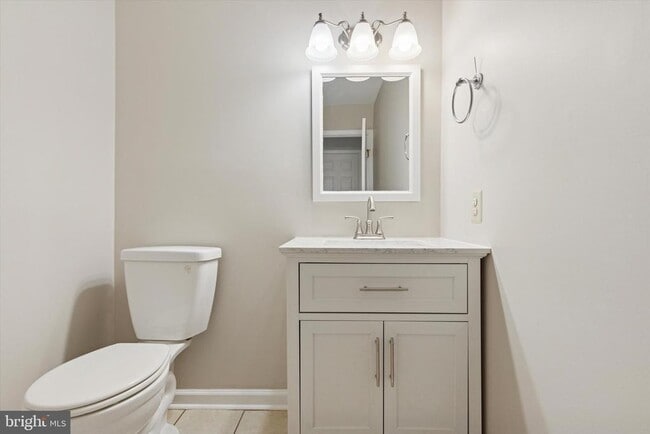 Building Photo - 270 Deer Run Ct