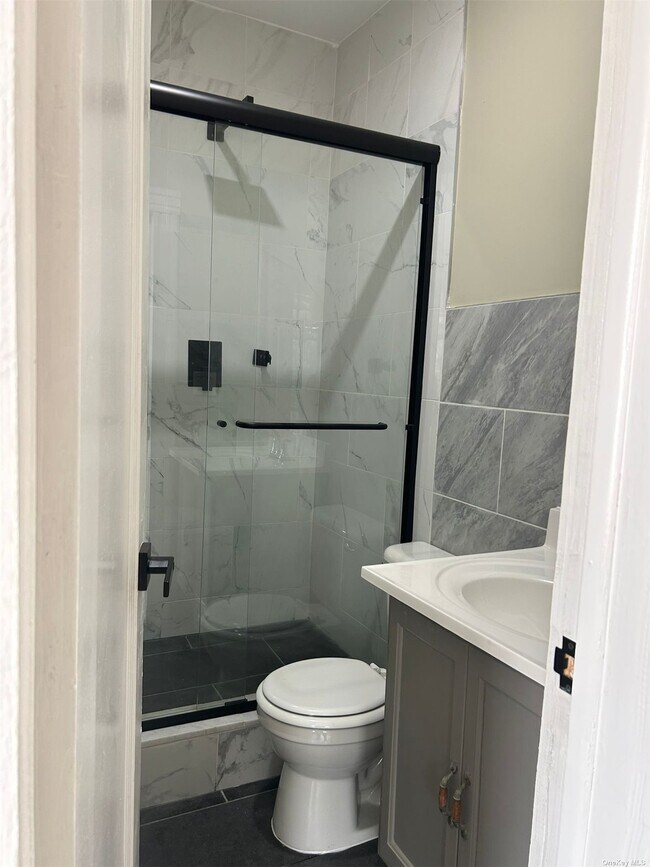 Building Photo - 85-04 89th Ave